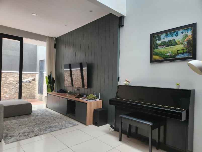 rumah crystal golf strategis siap huni furnished