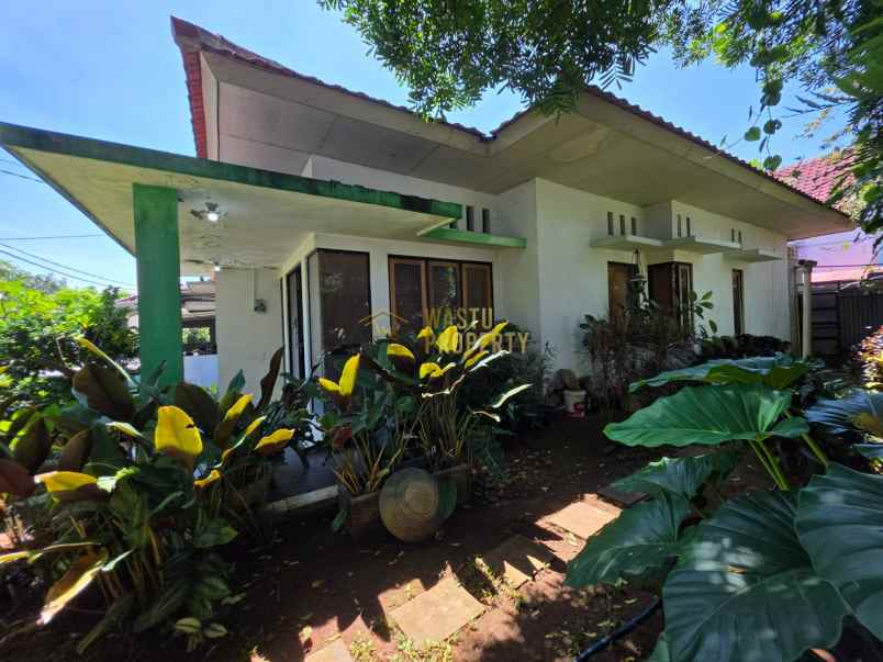 rumah dan tanah luas di villa inti persada tangsel