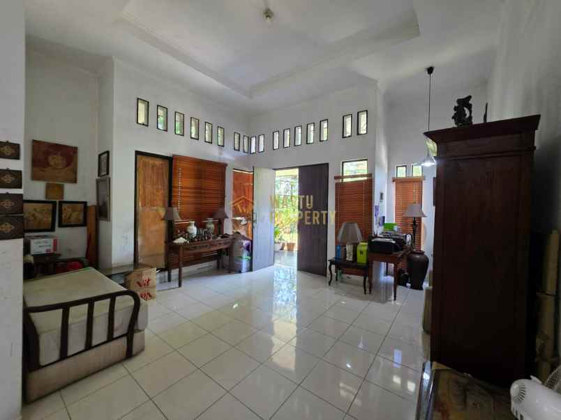 rumah dan tanah luas di villa inti persada tangsel