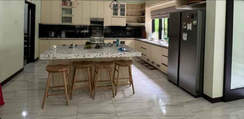 rumah dharmahusada indah minimalis bagus mewah furnish