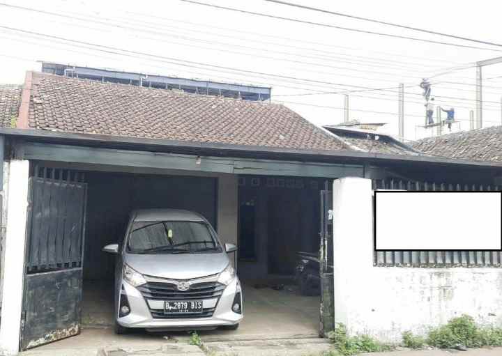 rumah di andir bandung cocok untuk gudang dan kantor