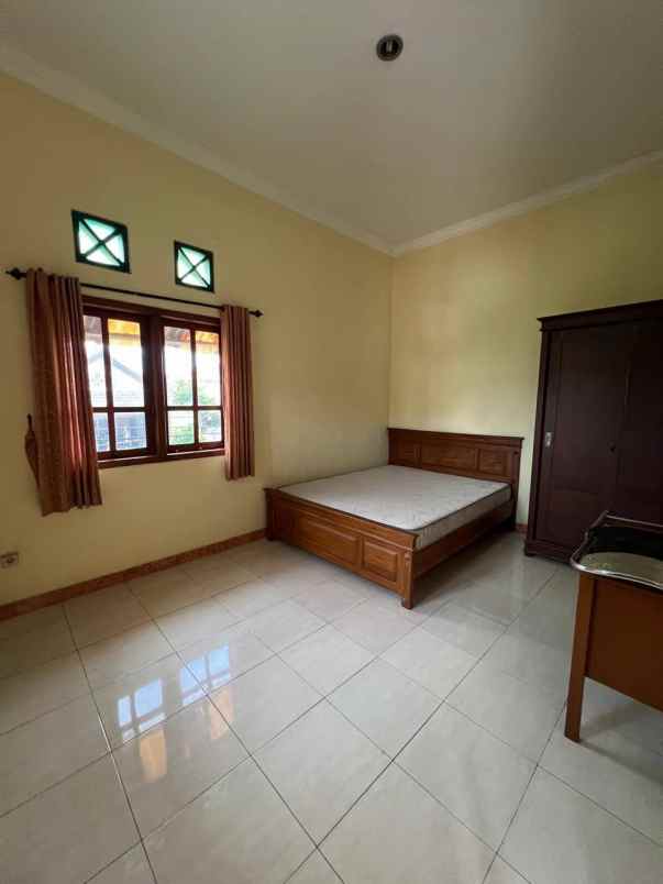 rumah dijual disewakan gubeng kertajaya surabaya timur