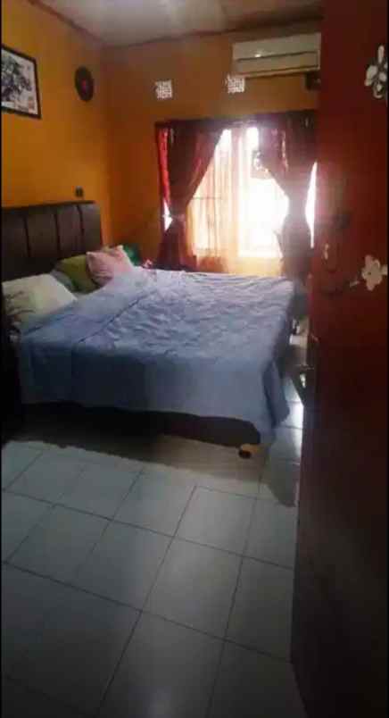 rumah dijual strategis 2 lantai di graha bintaro