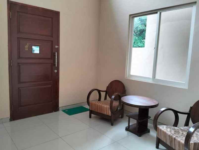 rumah disewakan alam galaxy sambikerep surabaya