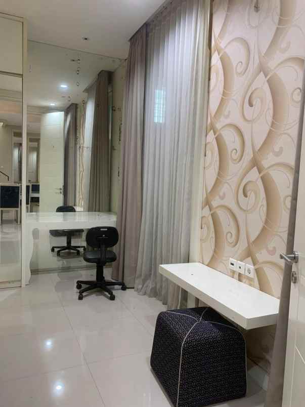 rumah eastcoast park semi furnished one gate system