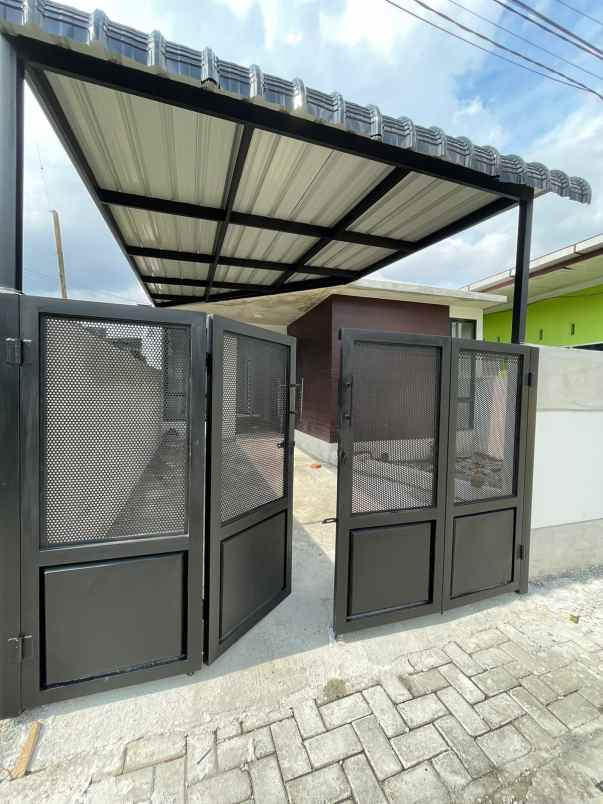 rumah eksklusif modern mewah