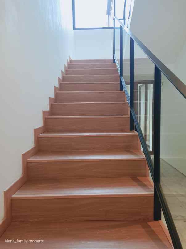 rumah elegant modern di joglo