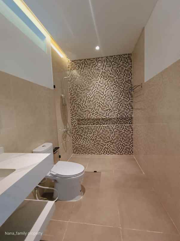 rumah elegant modern di joglo