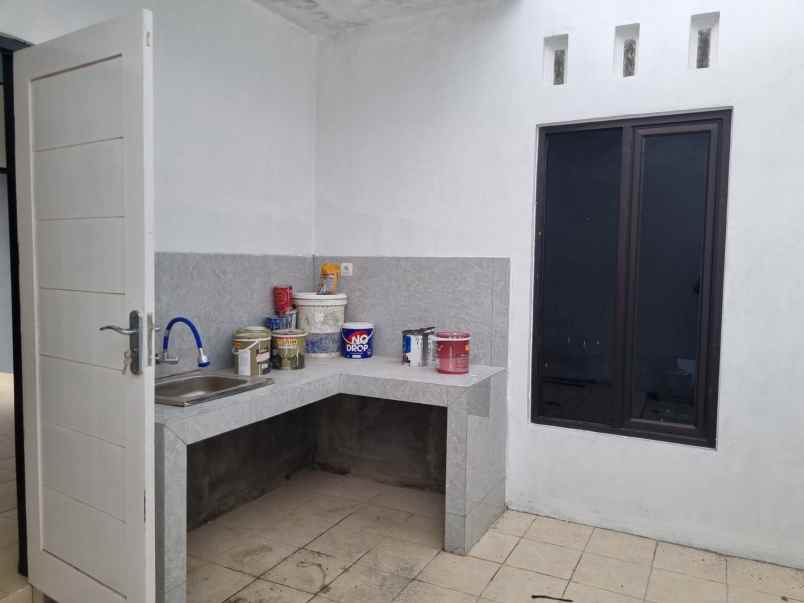 rumah estetik siap huni dekat jalan raya wates