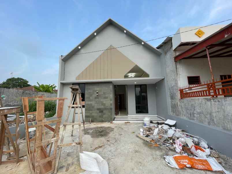 rumah exclusive dikawasan simpang pemda setiabudi