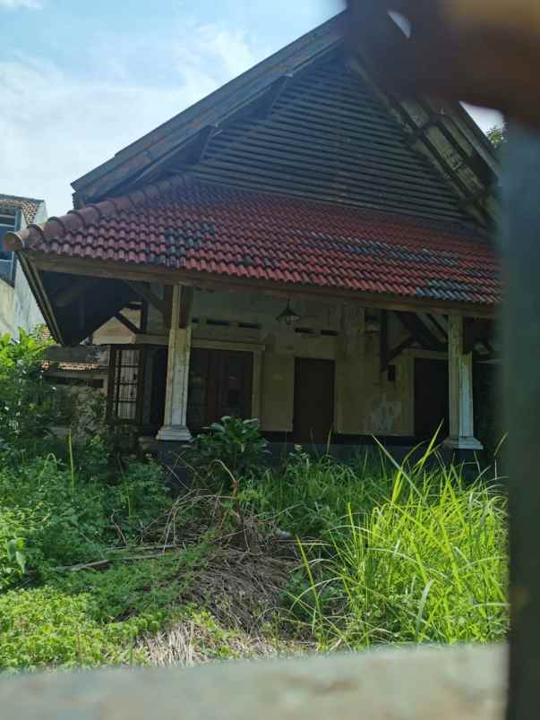 rumah heritage pusat kota jalan nias gubeng surabaya