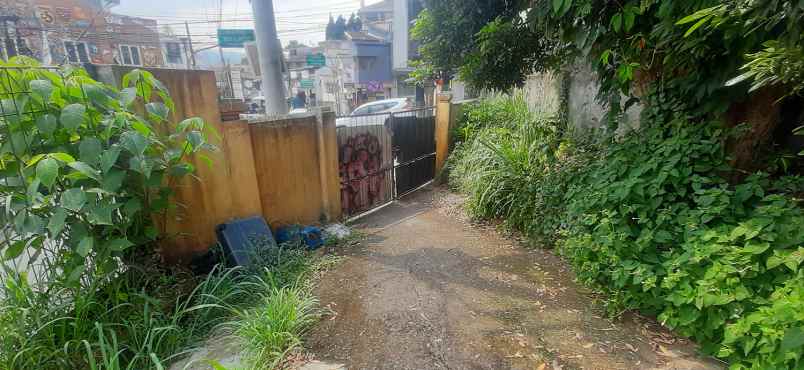 rumah hitung tanah main road dago bandung