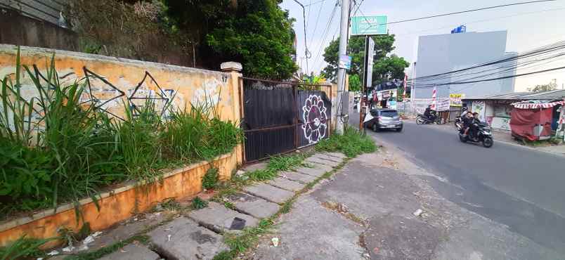 rumah hitung tanah main road dago bandung