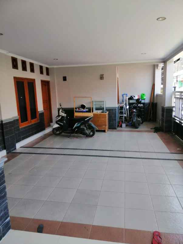 rumah jl diesel cirendeu lebak