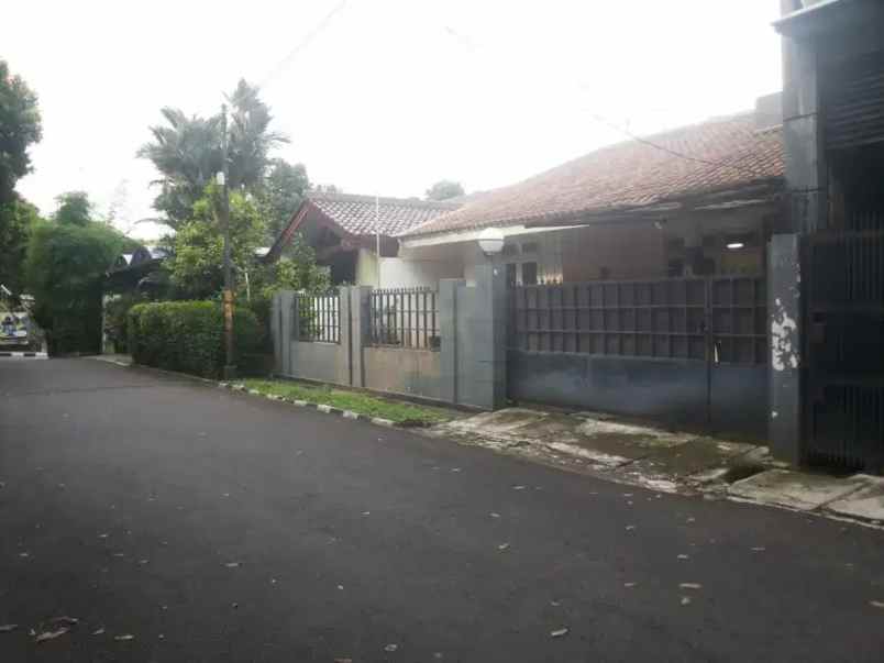 rumah jl jati padang jakarta selatan