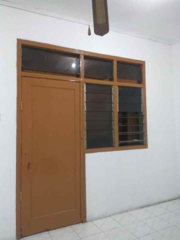 rumah jl let jen suprapto kab