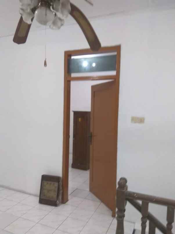 rumah jl let jen suprapto kab