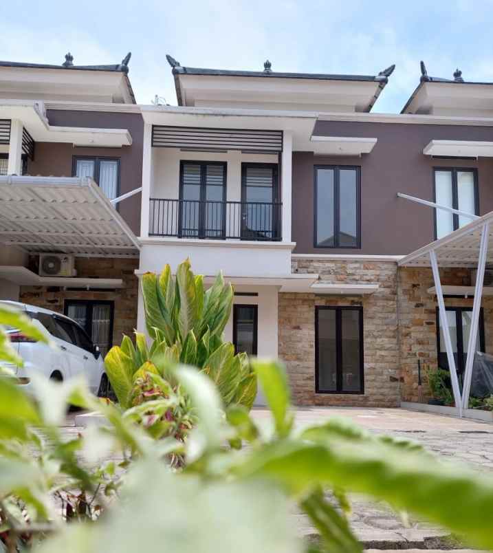 rumah jl raya pasir putih