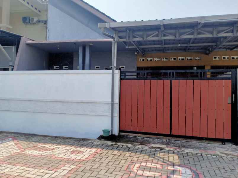 rumah jl zebra pedurungan semarang