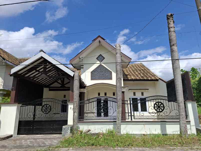 rumah jln basuki rahmad