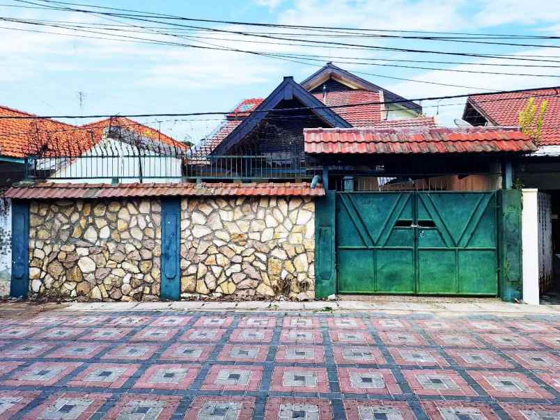 rumah karang asem hitung tanah row 3 mobil