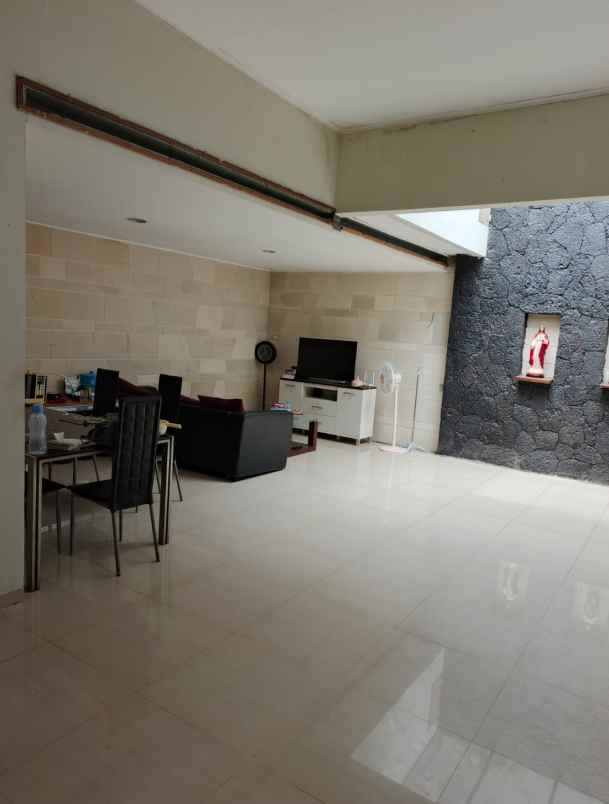 rumah komplek citeureup 5 menit alun alun cimahi