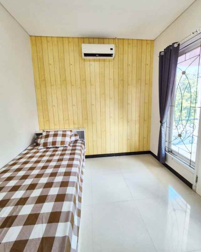 rumah laguna regency pakuwon city siap huni furnish