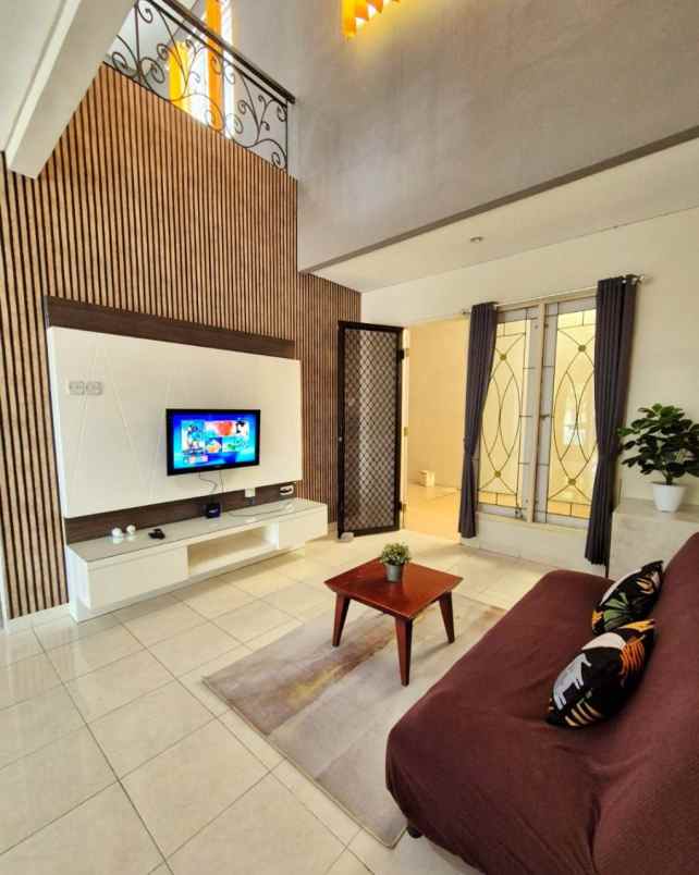 rumah laguna regency pakuwon city siap huni furnish