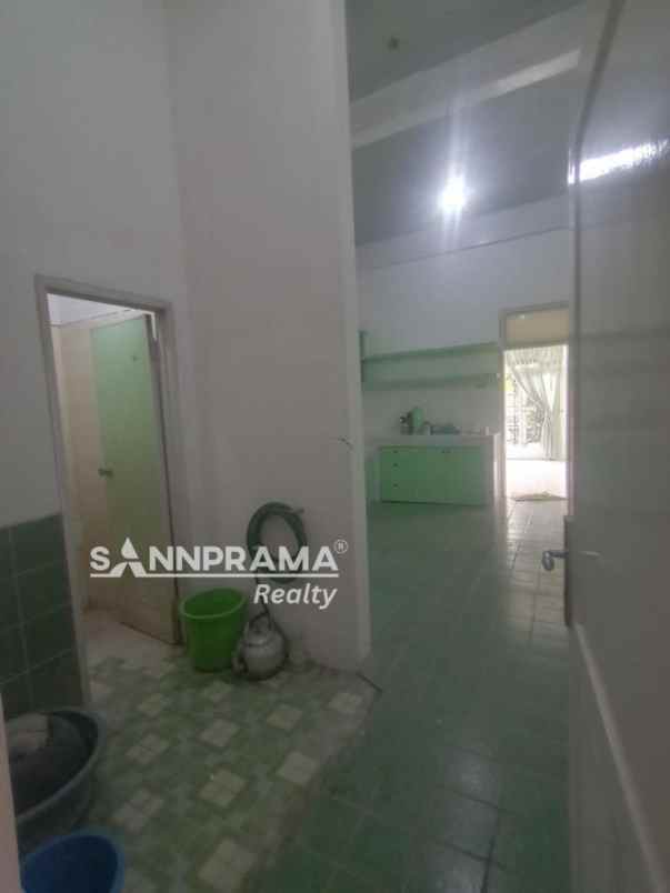 rumah luas 2 lantai lokasi strategis beji depok rihkus