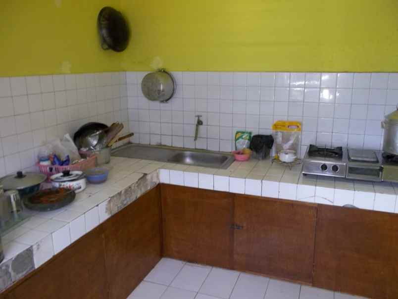 rumah luas siap huni lokasi dekat bns