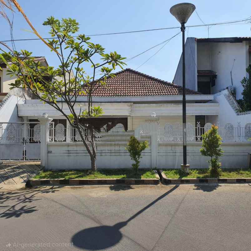 rumah margorejo indah strategis row 4 mobil