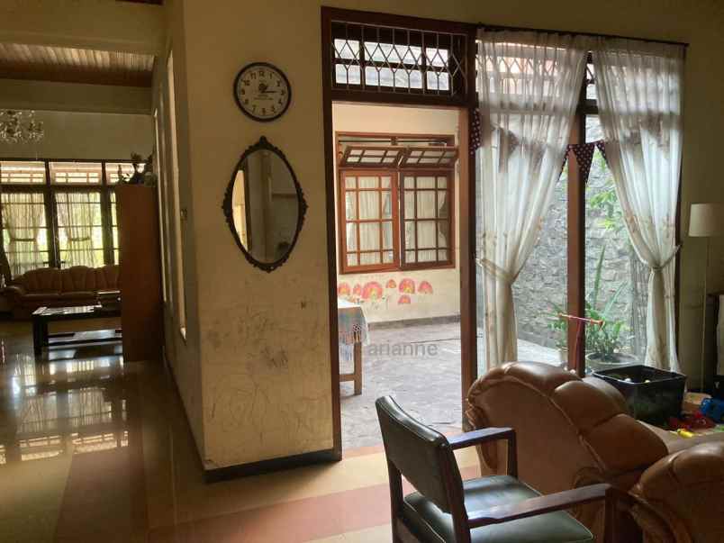 rumah margorejo tangsi semi furnished