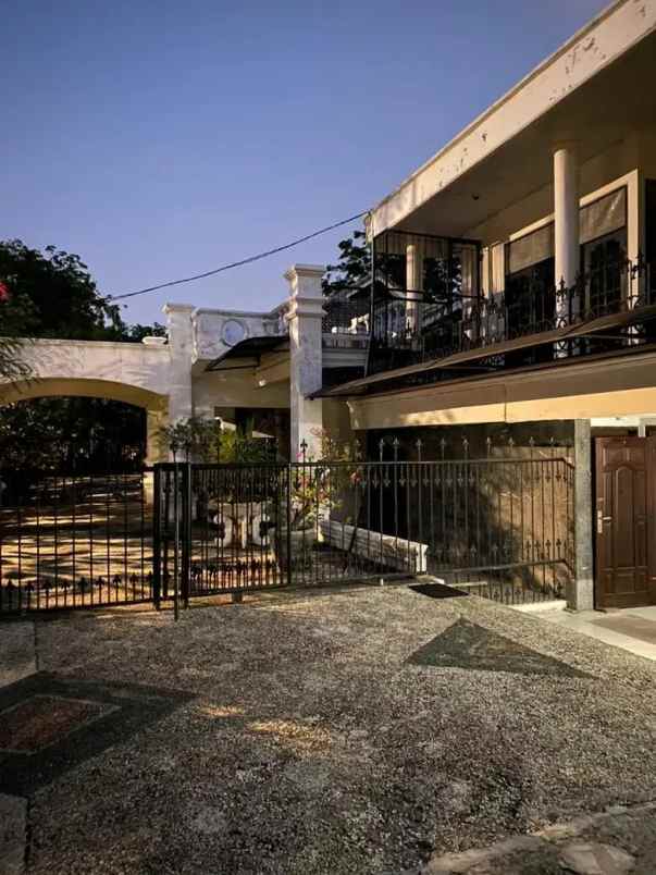 rumah mewah dijual di cempaka putih harga nego