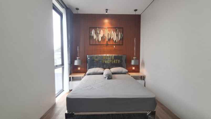 rumah mewah furnished dekat kampus ui jogja jakal