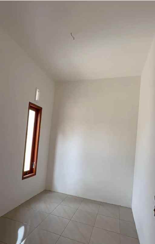 rumah minimalis hanya 6 menit dari kampus um 2