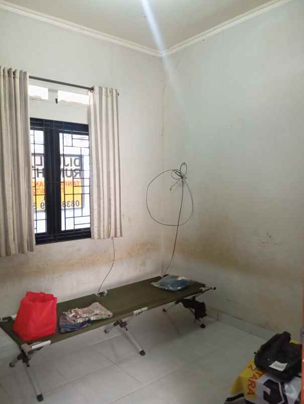 rumah minimalis komplek sariwangi lingkungan nyaman