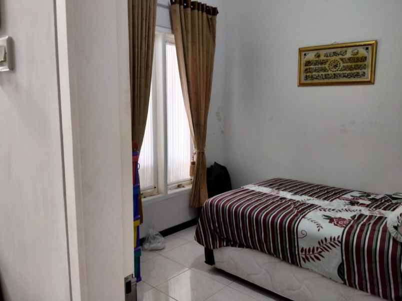 rumah minimalis modern lokasi di sukun kota malang