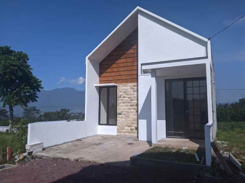 rumah minimalis view gunung malang