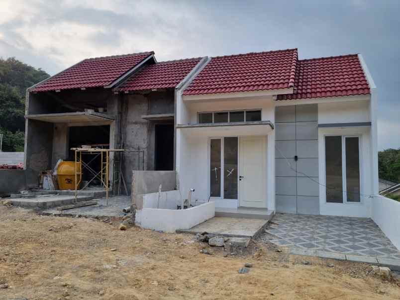 rumah murah banget di perumahan seyegan sleman