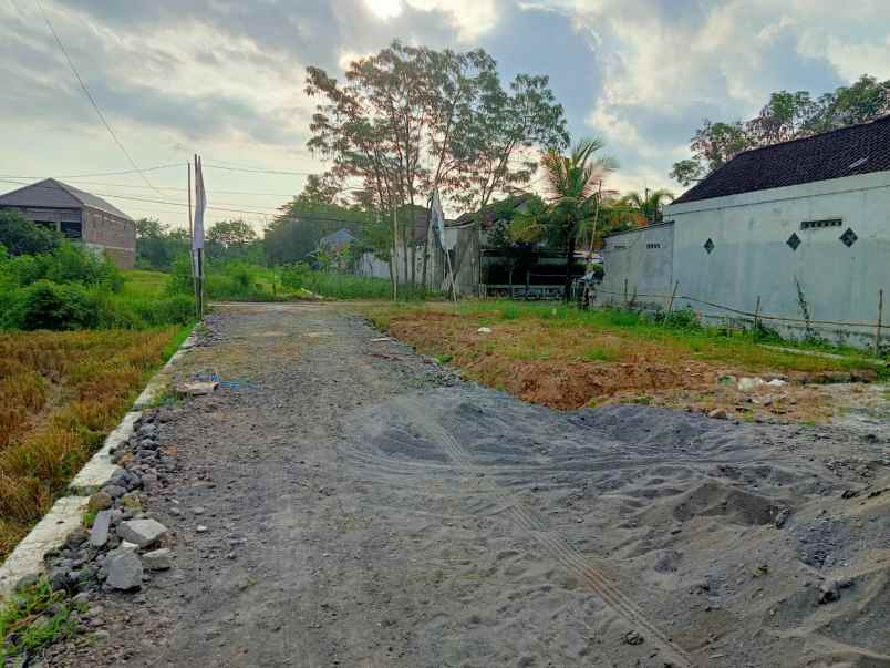 rumah murah dan nyaman akses dekat polsek godean