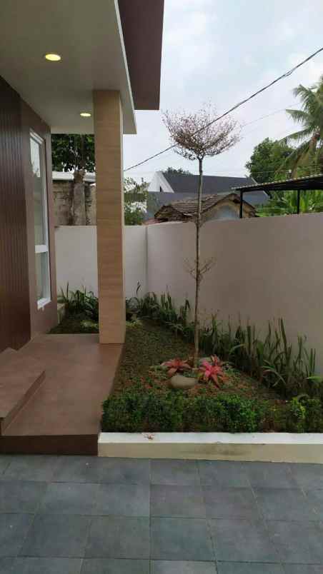 rumah murrah siap huni dikawasan bisnis kota bsd