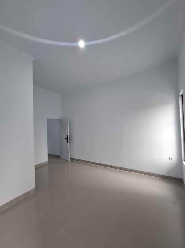 rumah non cluster siap huni di jatiwaringin