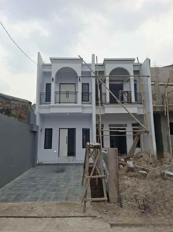 rumah non cluster siap huni di jatiwaringin