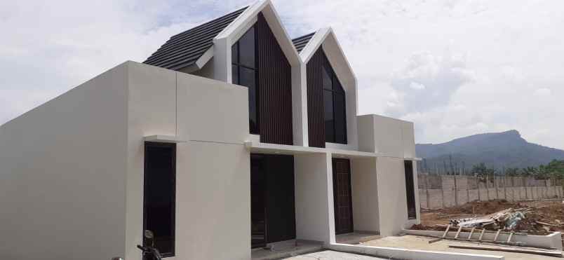 rumah perumahan green semesta city