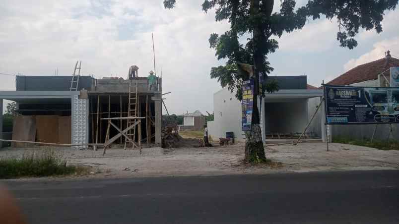 rumah pesan bangun ngemplak kartasura sukoharjo