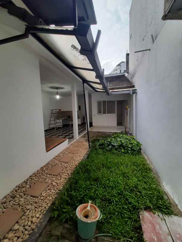 rumah second terawat citra gran cibubur