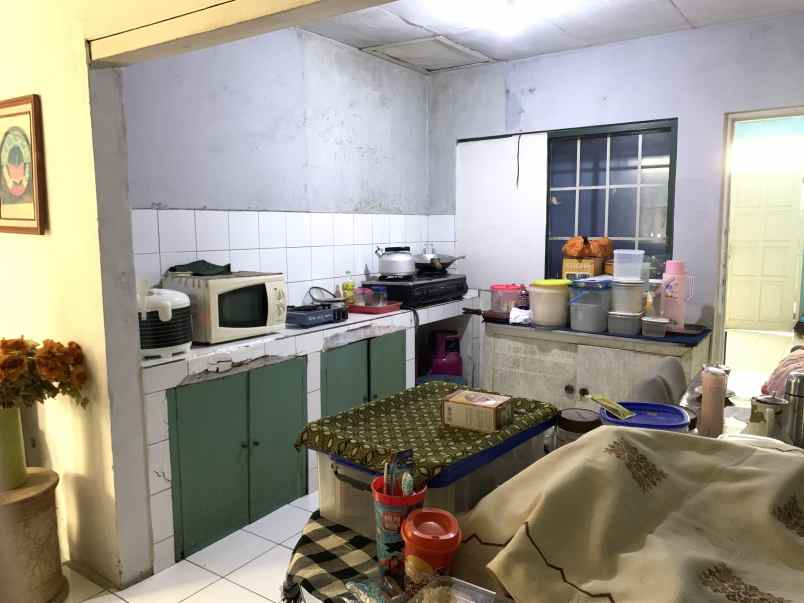 rumah semi furnished di sarijadi