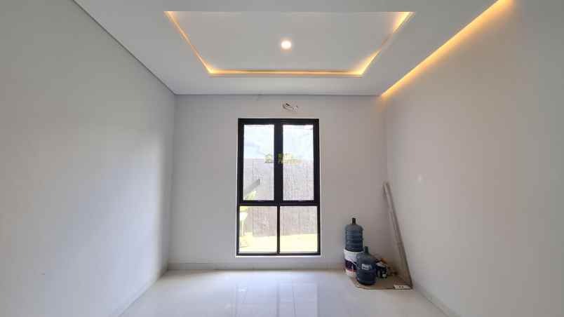 rumah siap huni 2 lantai di utara condongcatur sleman