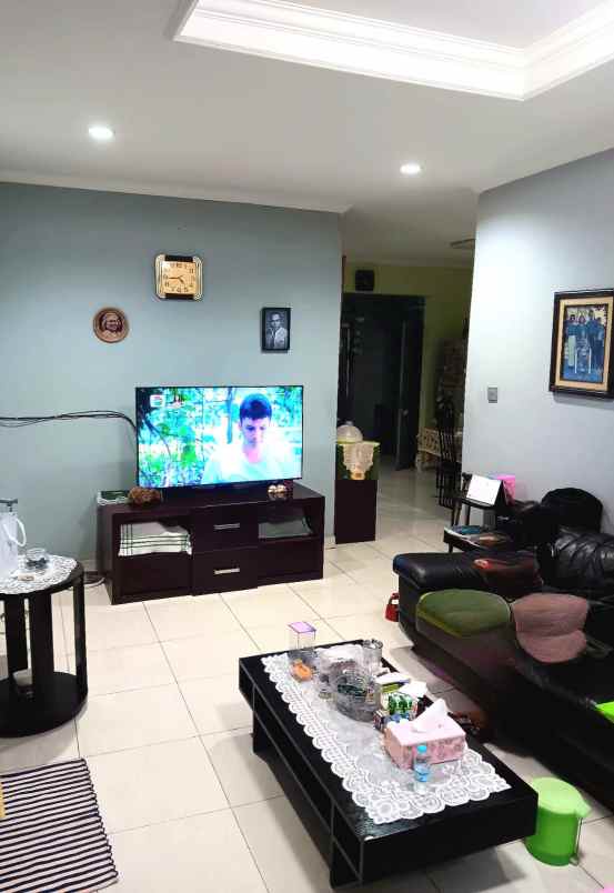 rumah siap huni dalam komplek villa bintaro indah