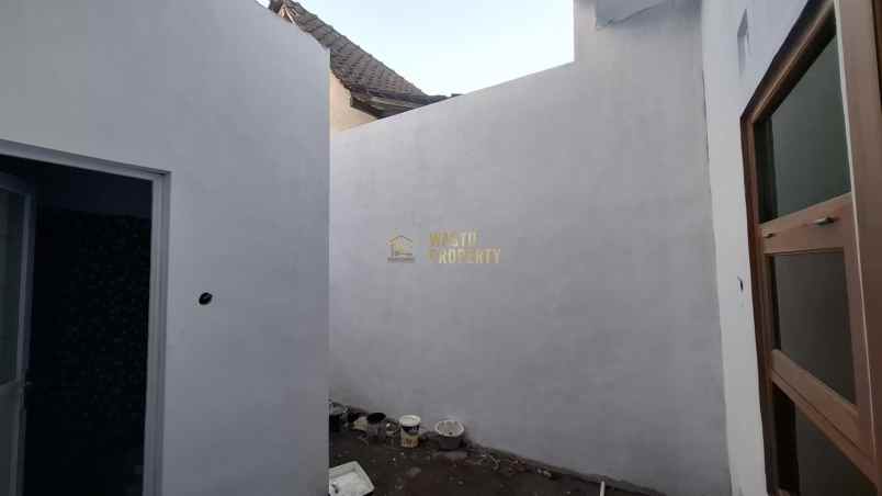 rumah siap huni dekat jalur tol jogja solo di kalasan